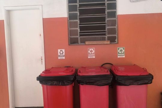 Área externa de apartamento para alugar com 1 quarto, 60m² em Vila Valenca, São Vicente