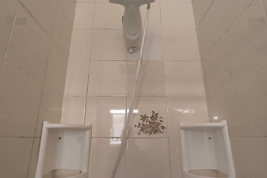 Banheiro de apartamento para alugar com 1 quarto, 60m² em Vila Valenca, São Vicente