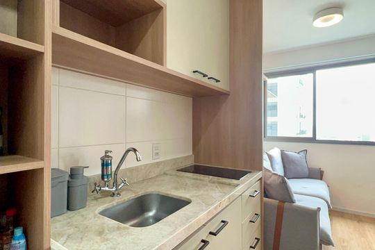 Cozinha de kitnet/studio à venda com 1 quarto, 27m² em Pinheiros, São Paulo