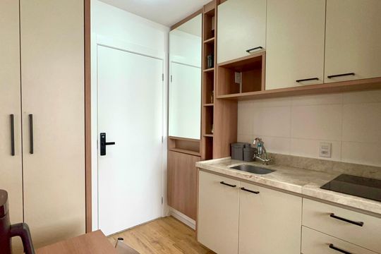 Cozinha de kitnet/studio à venda com 1 quarto, 27m² em Pinheiros, São Paulo