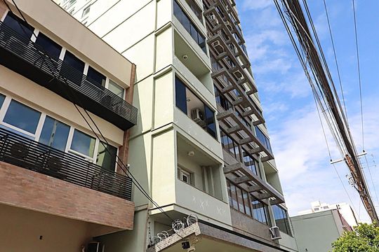 Fachada do Prédio de apartamento à venda com 1 quarto, 36m² em Floresta, Porto Alegre