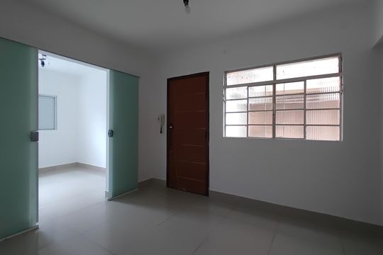 Sala de apartamento para alugar com 3 quartos, 90m² em Osvaldo Rezende, Uberlândia
