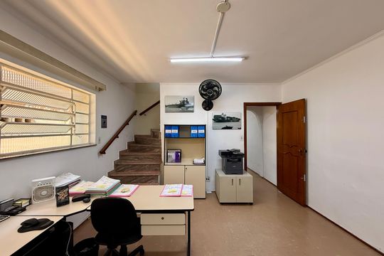 Sala  de casa à venda com 3 quartos, 137m² em Jardim Aeroporto, São Paulo