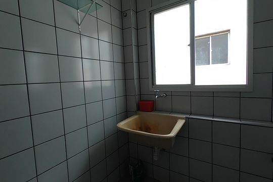 Lavanderia de apartamento para alugar com 3 quartos, 75m² em Granada, Uberlândia
