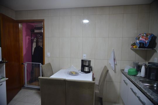 Cozinha de casa à venda com 4 quartos, 161m² em Vila Bela Vista, Santo André