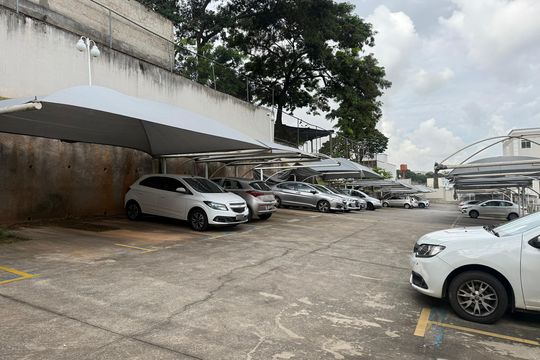 Garagem de apartamento à venda com 2 quartos, 52m² em Distrito Indutrial Doutor Helio Pentagna Guimarães, Contagem