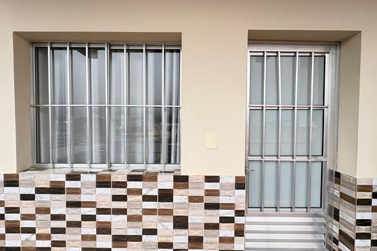 Área externa de kitnet/studio para alugar com 1 quarto, 25m² em Santa Marta, Ribeirão das Neves