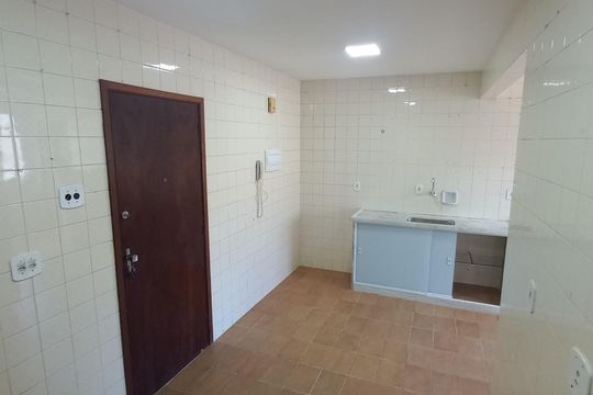 Cozinha de apartamento à venda com 2 quartos, 86m² em Taquara, Rio de Janeiro