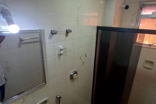 Banheiro de apartamento à venda com 2 quartos, 86m² em Taquara, Rio de Janeiro