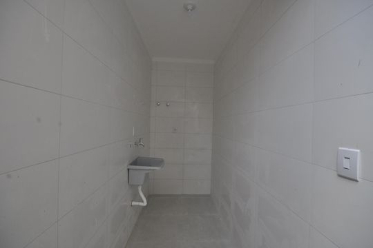 Área de Serviço de apartamento para alugar com 2 quartos, 65m² em Vila Nivi, São Paulo