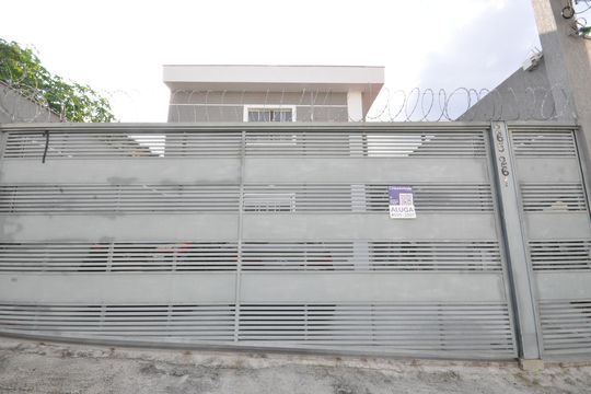 Fachada de apartamento para alugar com 2 quartos, 65m² em Vila Nivi, São Paulo