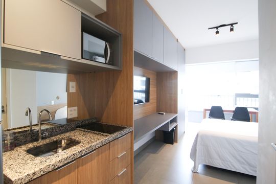 Cozinha de kitnet/studio para alugar com 1 quarto, 28m² em Moema, São Paulo