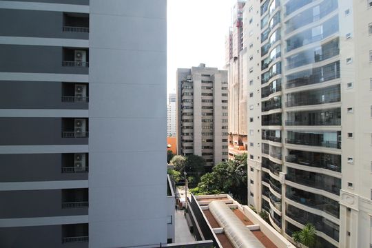 Vista de kitnet/studio para alugar com 1 quarto, 28m² em Moema, São Paulo