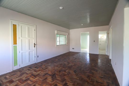 Sala de casa à venda com 4 quartos, 160m² em Fátima, Canoas
