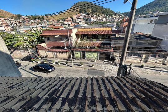 Vista da Sala de casa para alugar com 1 quarto, 63m² em Vila Valqueire, Rio de Janeiro