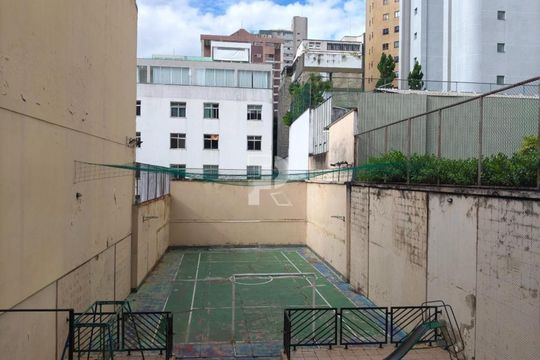 Apartamento à venda com 3 quartos, 195m² em Funcionários, Belo Horizonte