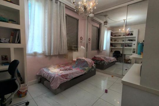 Apartamento à venda com 3 quartos, 195m² em Funcionários, Belo Horizonte