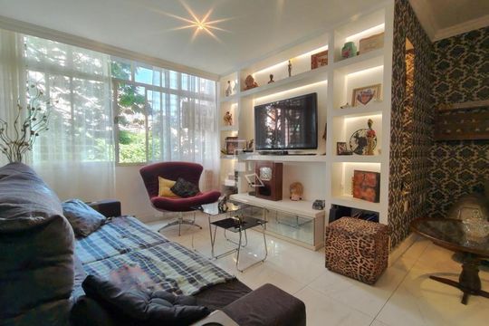 Apartamento à venda com 3 quartos, 195m² em Funcionários, Belo Horizonte