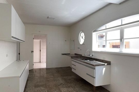 Casa para alugar com 4 quartos, 315m² em Alphaville, Santana de Parnaíba