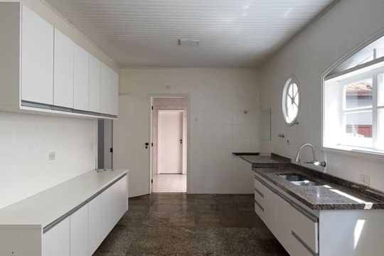 Casa para alugar com 4 quartos, 315m² em Alphaville, Santana de Parnaíba