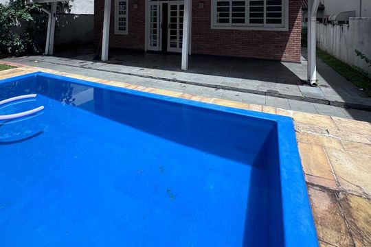 Casa para alugar com 4 quartos, 315m² em Alphaville, Santana de Parnaíba