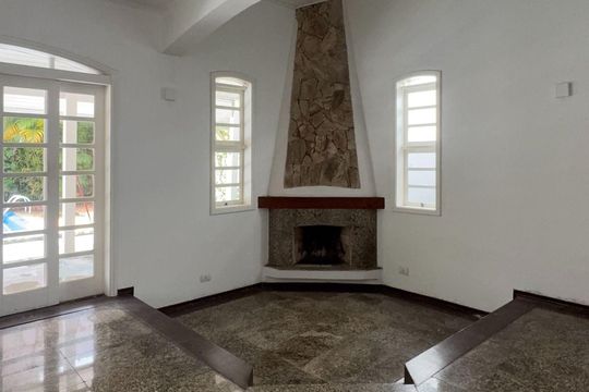 Casa para alugar com 4 quartos, 315m² em Alphaville, Santana de Parnaíba