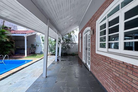 Casa para alugar com 4 quartos, 315m² em Alphaville, Santana de Parnaíba