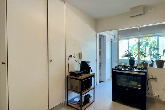 Cozinha de apartamento à venda com 3 quartos, 104m² em Cerqueira César, São Paulo