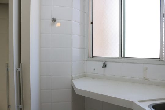 Área de Serviço de apartamento à venda com 3 quartos, 92m² em Vila Romana, São Paulo