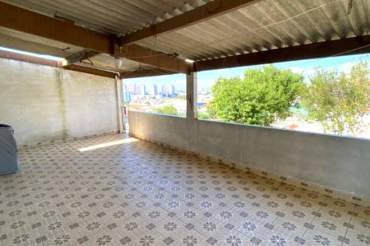 Casa dos fundos de casa à venda com 5 quartos, 120m² em Parque Independencia, São Paulo