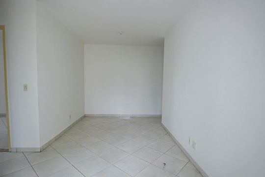 Sala de apartamento para alugar com 2 quartos, 56m² em Jardim Umarizal, São Paulo