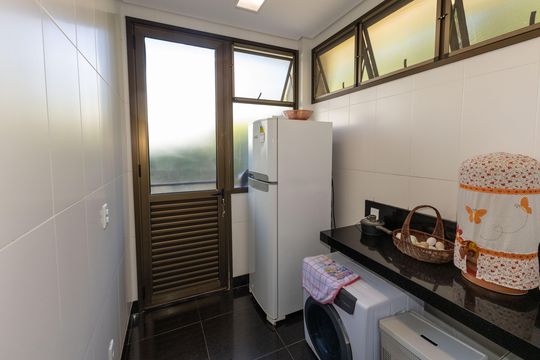 Área de Serviço de casa de condomínio à venda com 4 quartos, 328m² em Quintas do Sol, Nova Lima