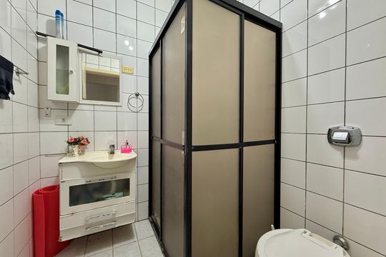 Banheiro de casa à venda com 2 quartos, 75m² em Chácara Santo Antônio (zona Sul), São Paulo