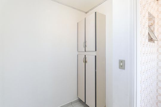 Despensa de apartamento para alugar com 2 quartos, 72m² em Vila Gustavo, São Paulo