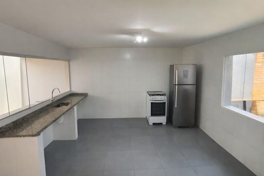 Cozinha de casa à venda com 2 quartos, 229m² em Conjunto Residencial Butanta, São Paulo