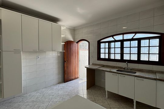 Sala de Jantar - Cozinha de casa à venda com 4 quartos, 232m² em Vila Alpina, Santo André
