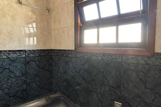 Banheiro da Suíte de casa à venda com 4 quartos, 232m² em Vila Alpina, Santo André