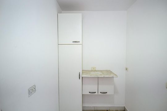 Área de Serviço  de casa de condomínio para alugar com 3 quartos, 153m² em Jardim Rosa Maria, São Paulo