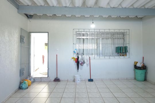 Garagem de casa à venda com 3 quartos, 135m² em Itaquera, São Paulo