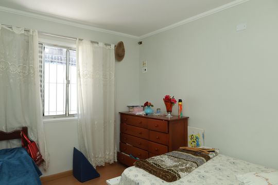 Quarto 3 de casa à venda com 3 quartos, 135m² em Itaquera, São Paulo