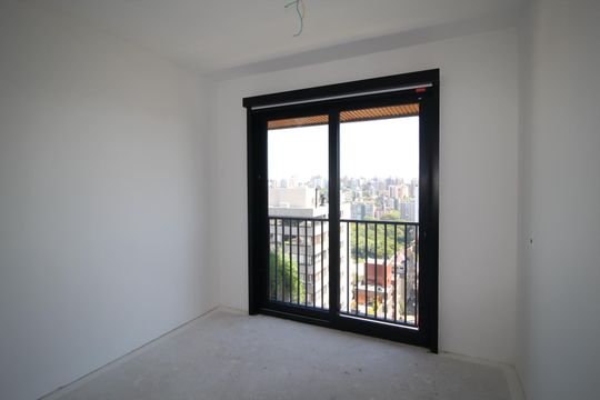 Suíte 1 de apartamento para alugar com 2 quartos, 79m² em Petrópolis, Porto Alegre