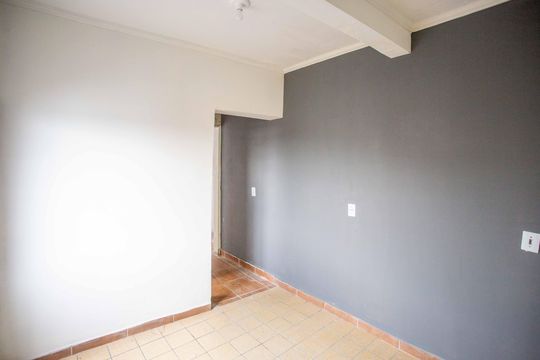 Sala de casa para alugar com 1 quarto, 70m² em Cidade Júlia, São Paulo