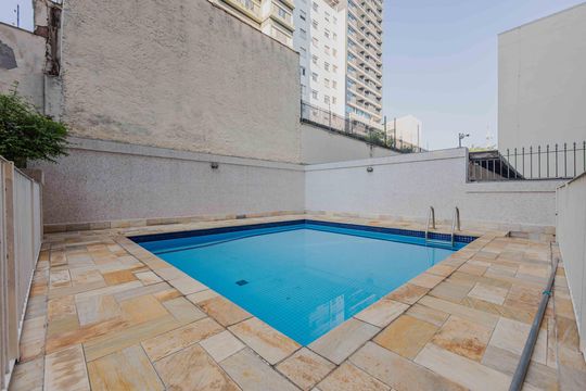 Piscina de apartamento à venda com 2 quartos, 66m² em Pinheiros, São Paulo