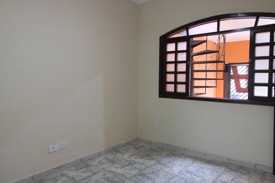 Sala casa 1 de casa para alugar com 4 quartos, 262m² em Jardim Danfer, São Paulo