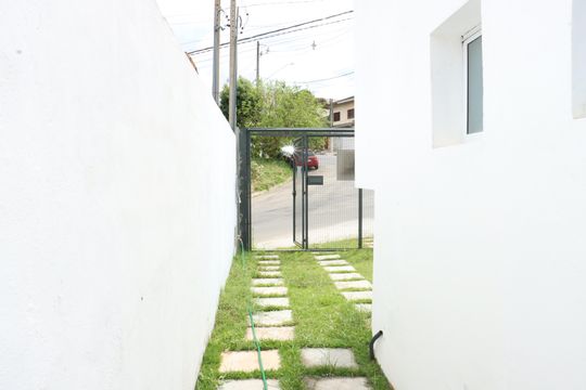 Casa para alugar com 3 quartos, 102m² em Aguassai, Cotia