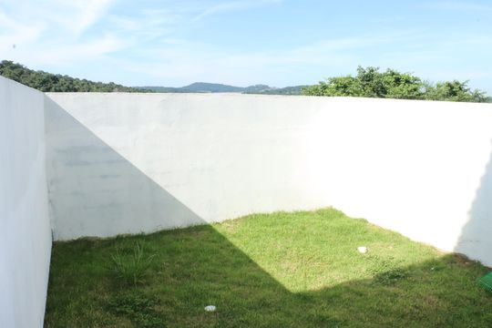 Casa para alugar com 3 quartos, 102m² em Aguassai, Cotia