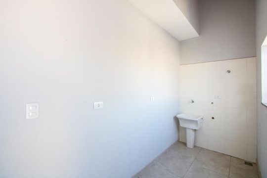 Área de serviço de apartamento à venda com 2 quartos, 84m² em Vila Scarpelli, Santo André