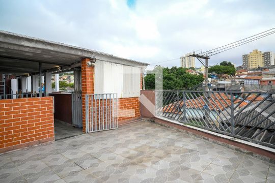 Área externa de casa à venda com 5 quartos, 225m² em Vila Conde do Pinhal, São Paulo