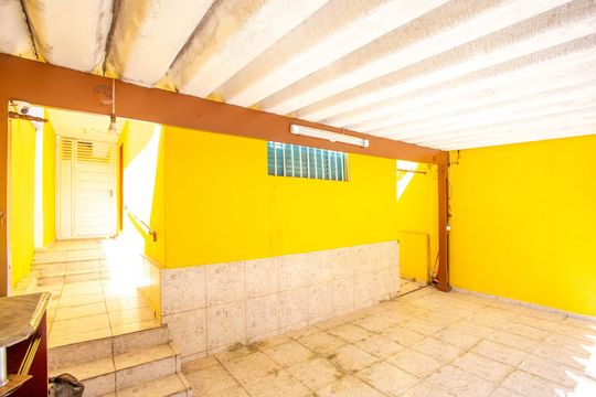 Garagem de casa à venda com 3 quartos, 112m² em Jardim Promissao, Diadema