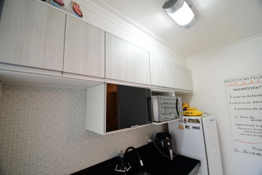Cozinha de apartamento à venda com 2 quartos, 50m² em Jardim Myrian Moreira da Costa, Campinas